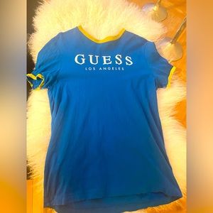 VGC 8/10 Guess men’s short sleeve slim fit logo T-shirt!!